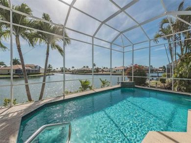 Marco Island Delightful Pool Home on Water